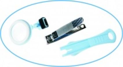 Gro�er Nagelknipser mit Lupe