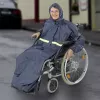 Regencape mit Ärmeln für Rollstuhlfahrer
